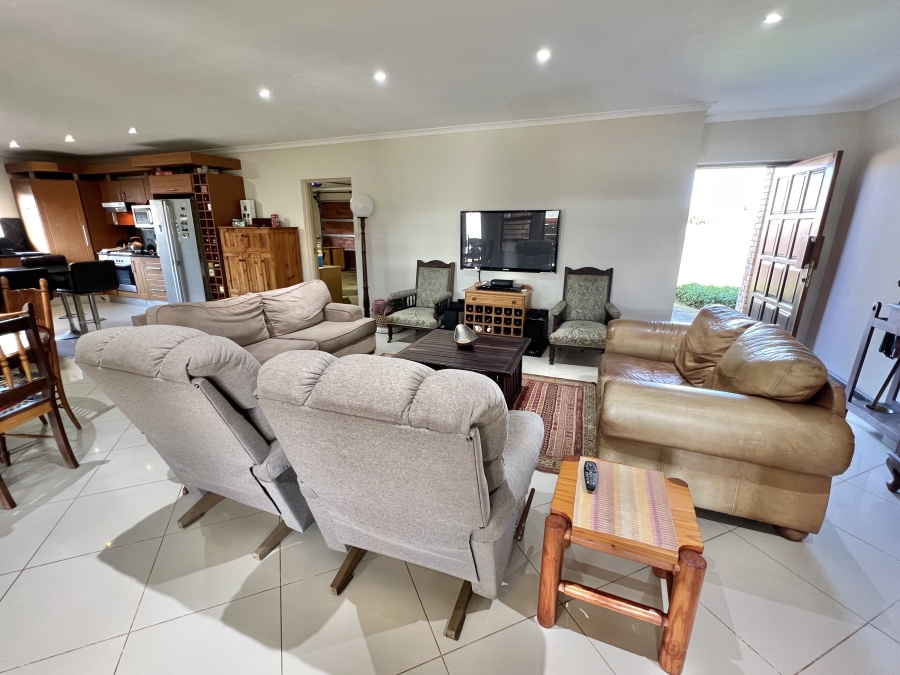 3 Bedroom Property for Sale in Noorsekloof Eastern Cape
